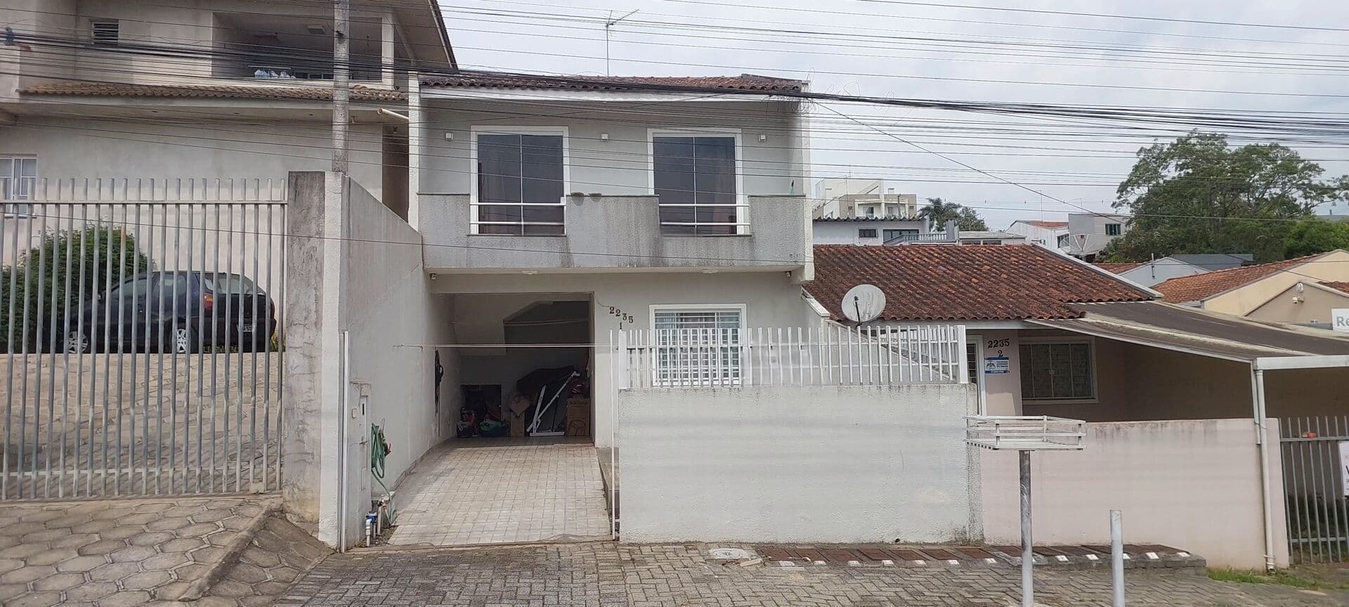 Sobrado em Campo Largo - Centro