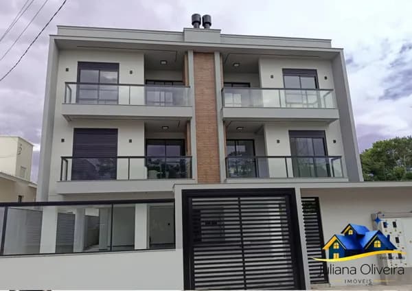 Apartamento em estado de novo, semi-mobiliado