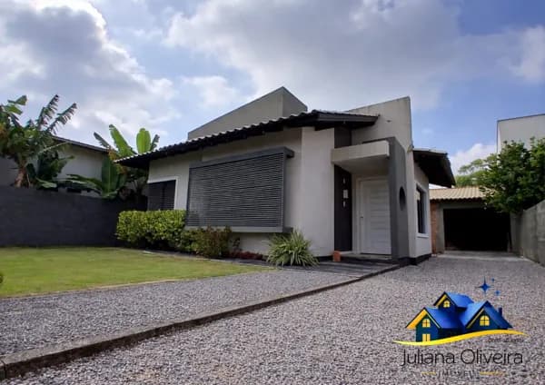 Imóvel residencial, em área nobre, com edícula em construção, com possibilidade residencial e comercial