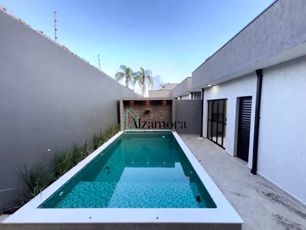 Casa com Piscina e Churrasqueira perto da Praia Bopiranga Itanhaém