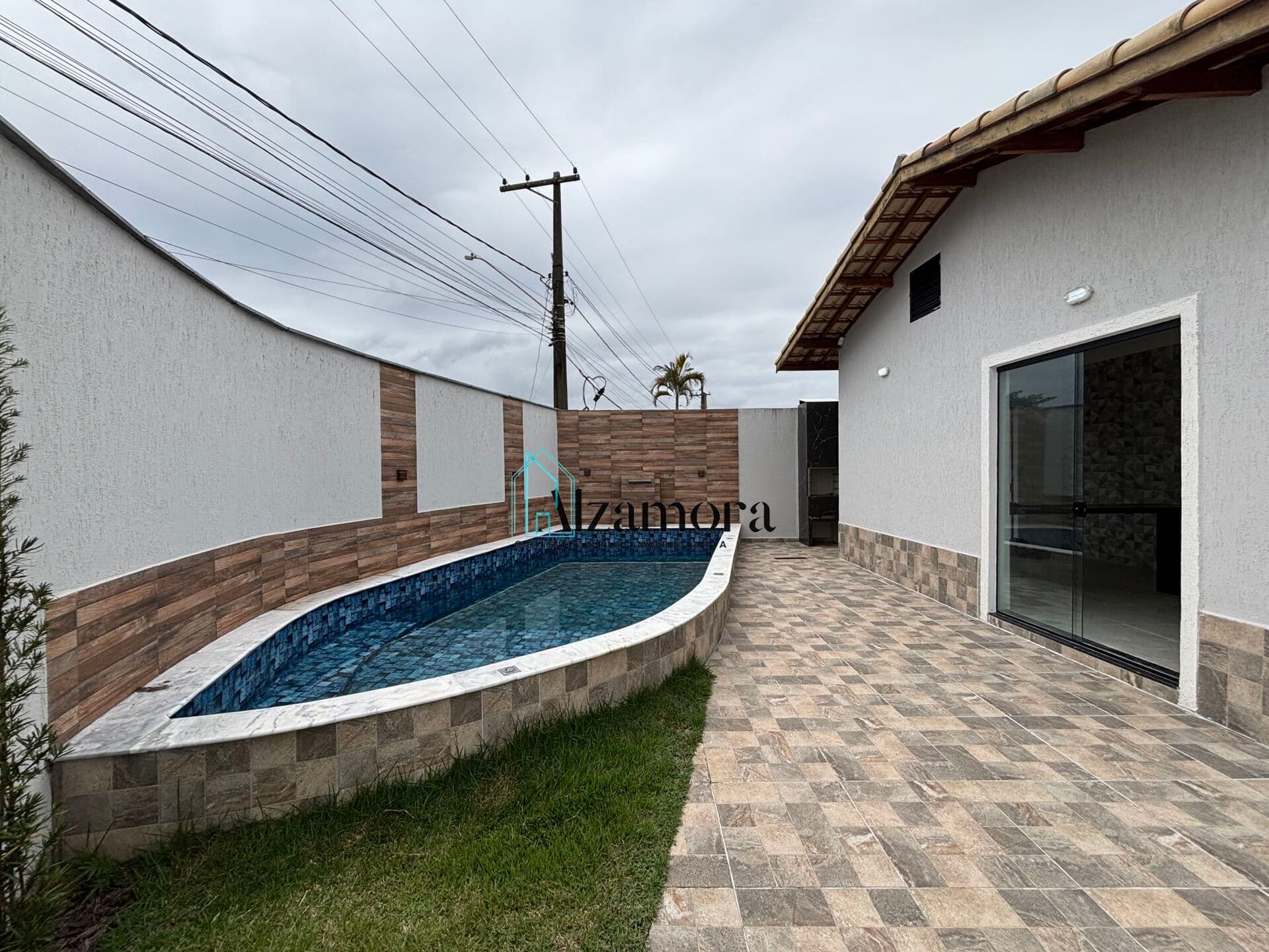 Casa com 3 dormitórios e Piscina no São Fernando em Itanhaém SP