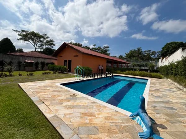 Chácara com piscina e lazer completo a venda em Itanhaém/SP