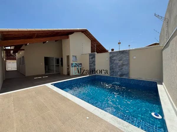 Casa com piscina lado praia a venda em Jardim Grandesp, Itanhaém/SP