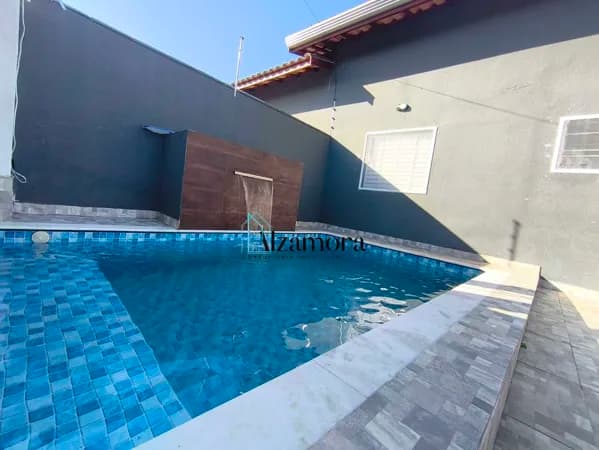 Casa Com piscina e 03 dormitórios para venda bairro Cibratel II Itanhaém -SP