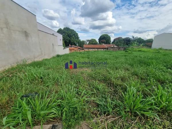 Terreno à venda no bairro Jardim Boa Esperança em Araras/SP