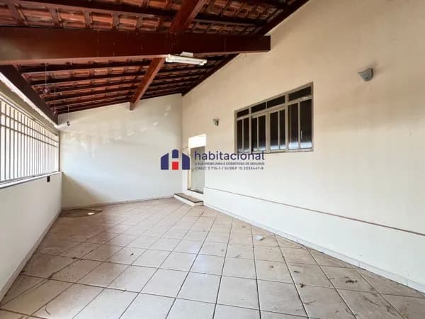 Casa à venda no bairro Centro em Araras/SP