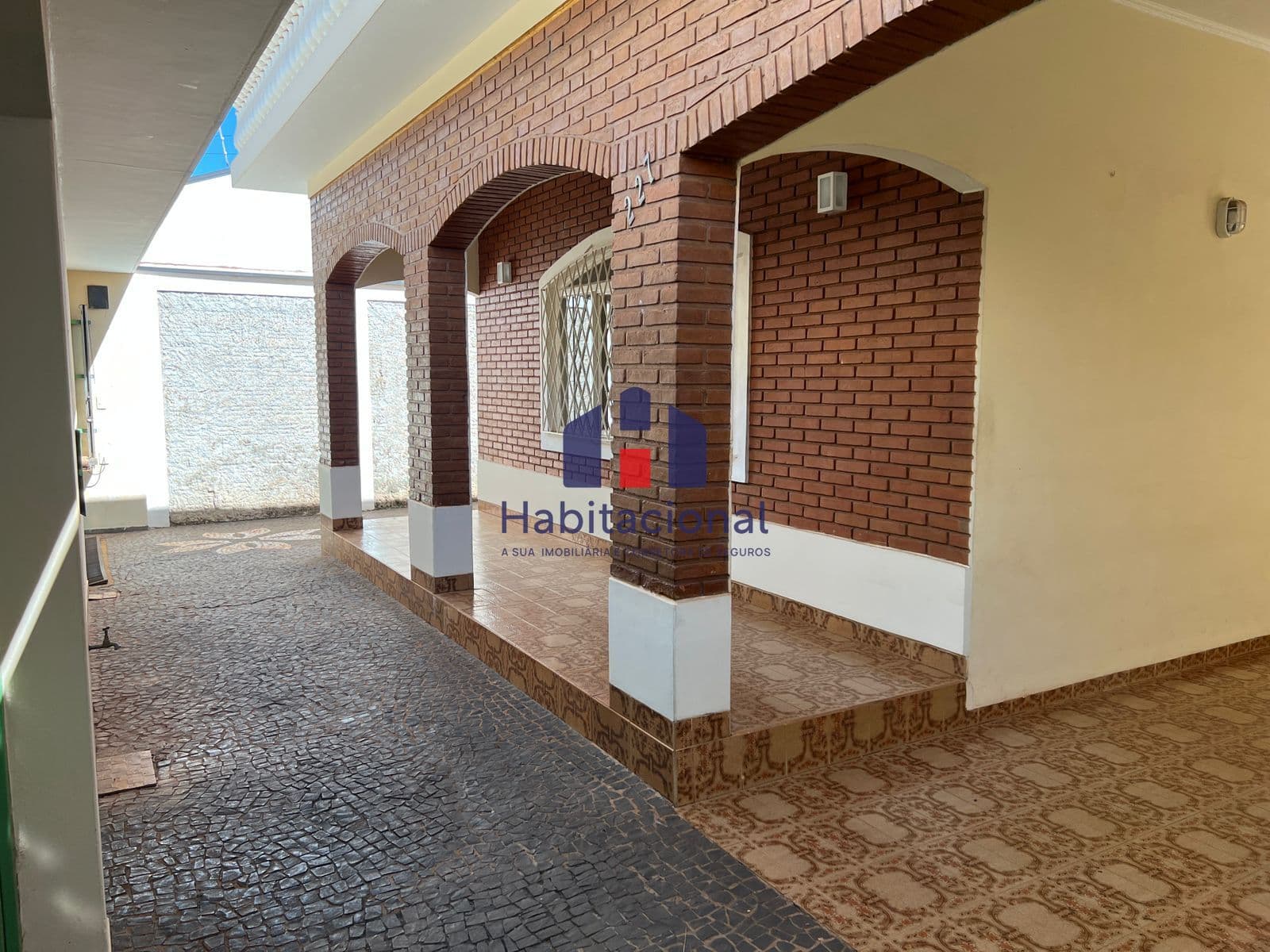 Casa à venda – Parque Santa Cândida