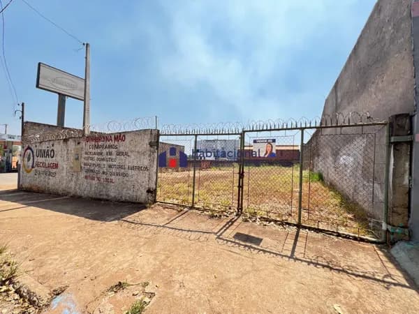 Área à venda no bairro Jardim José Ometto III em Araras/SP