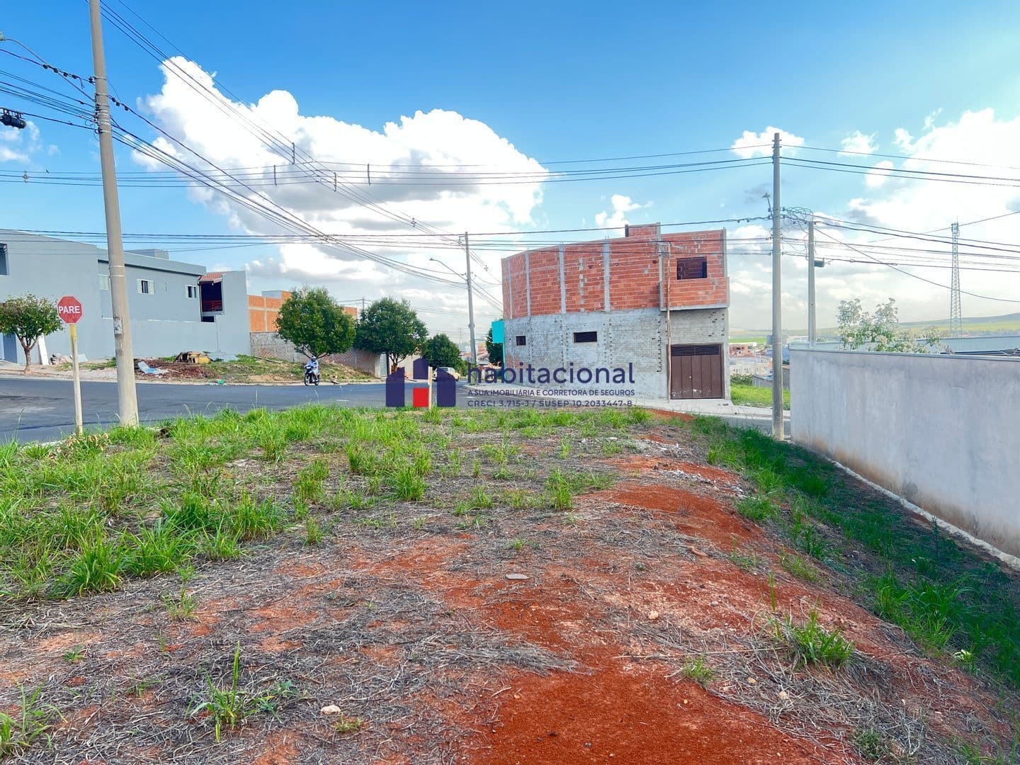 Terreno à venda no bairro Jardim Esplanada em Araras/SP