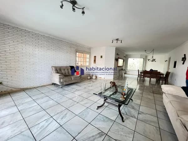 Casa à venda no bairro Jardim Rosana em Araras/SP