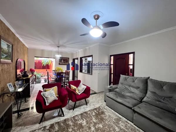 Casa à venda no bairro Jardim Abolição de Lourenço Dias em Araras/SP