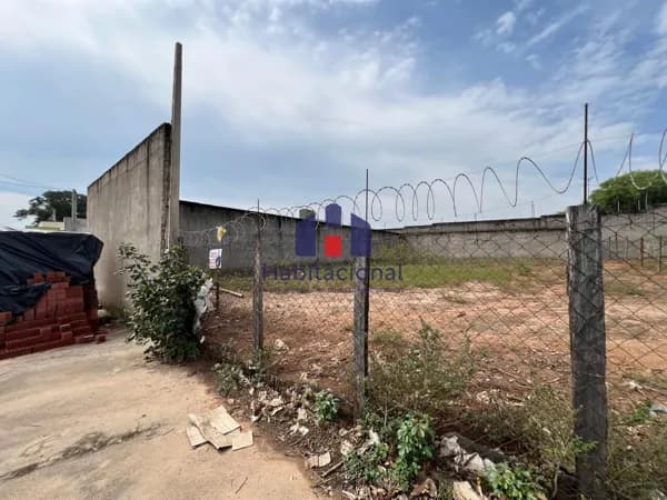 🏡 Terreno à venda com excelente potencial comercial e residencial!