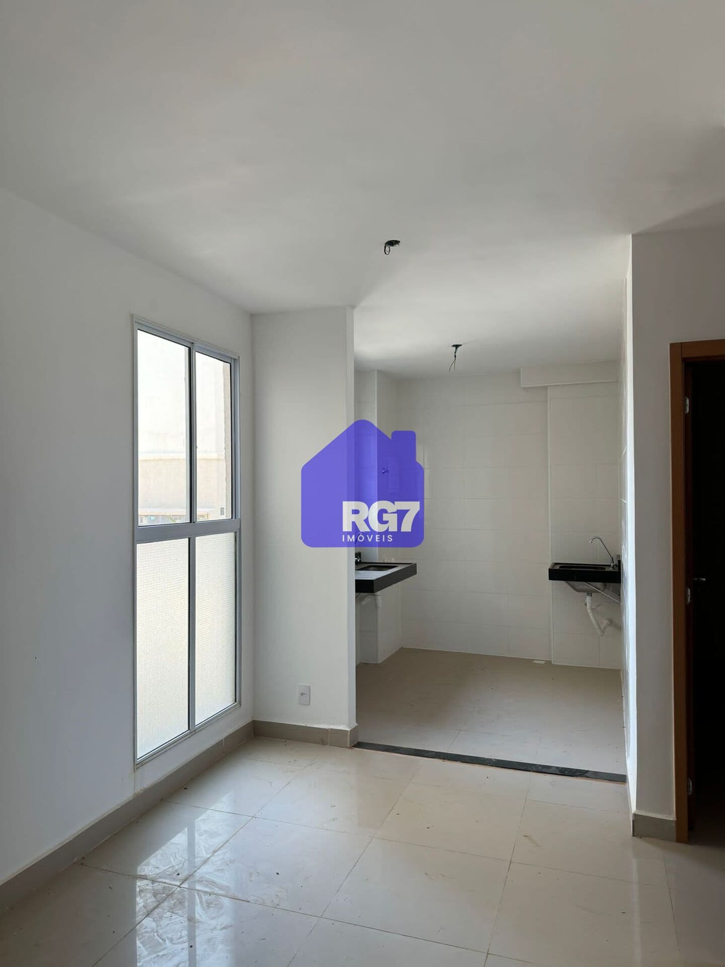 Apartamento em Salto - Olaria