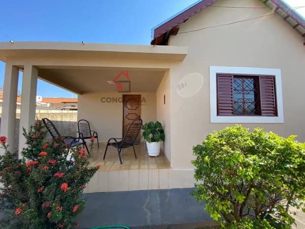 Casa Alvenaria para Venda em Centro Guaraçaí-SP