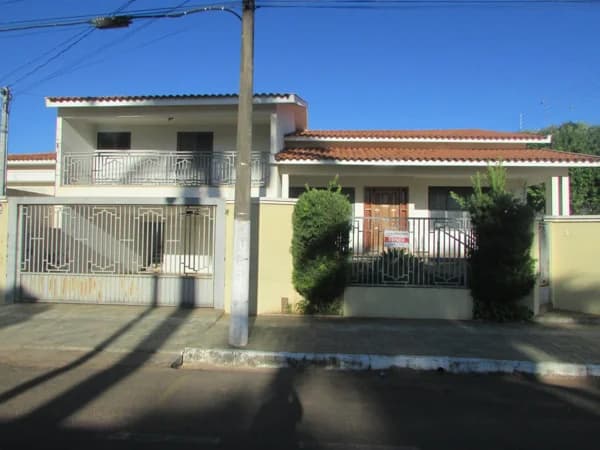 Casa Alvenaria para Venda em Centro Guaraçaí-SP