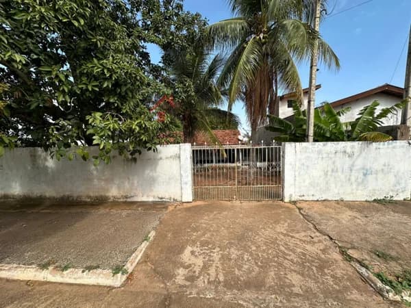 Casa Alvenaria para Venda em Centro Murutinga do Sul-SP