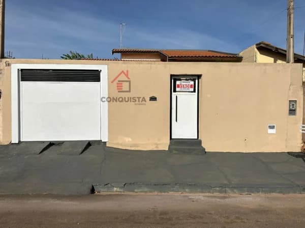 Casa Alvenaria para Venda em Loteamento Femaco Guaraçaí-SP