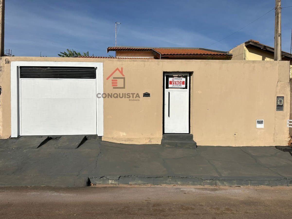 Casa Alvenaria para Venda em Loteamento Femaco Guaraçaí-SP