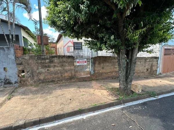Terreno para Venda em Centro Guaraçaí-SP