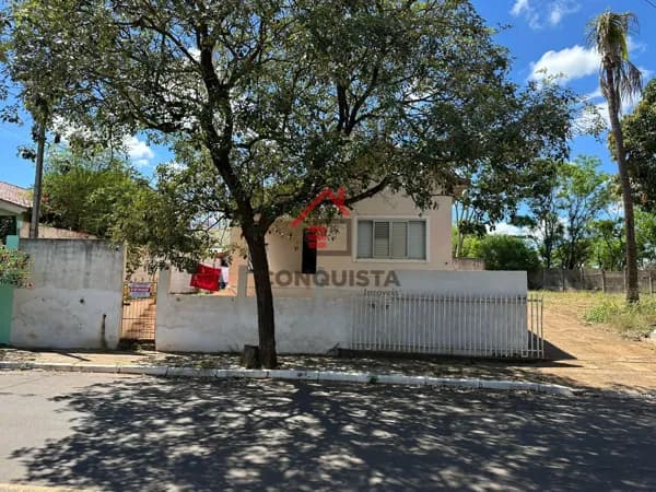 Casa Alvenaria em Centro, Guaraçaí/SP