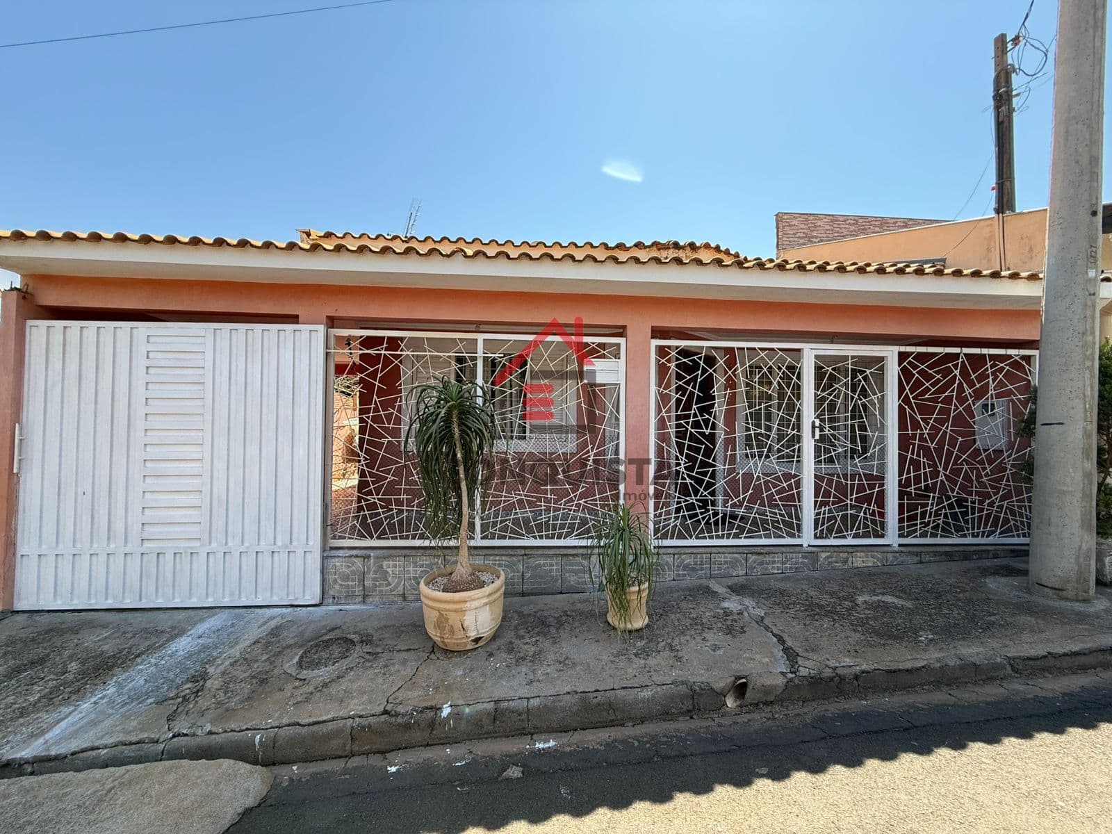 Casa Alvenaria em Loteamento Femaco , Guaraçaí/SP