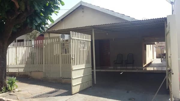 Casa Alvenaria para Venda em Centro Guaraçaí-SP