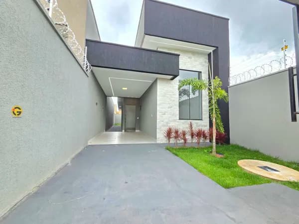 CASA À VENDA NO PONTAL SUL, 3 QUARTOS, SUÍTE, QUINTAL, CHURRASQUEIRA, EM APARECIDA DE GOIÂNIA GO