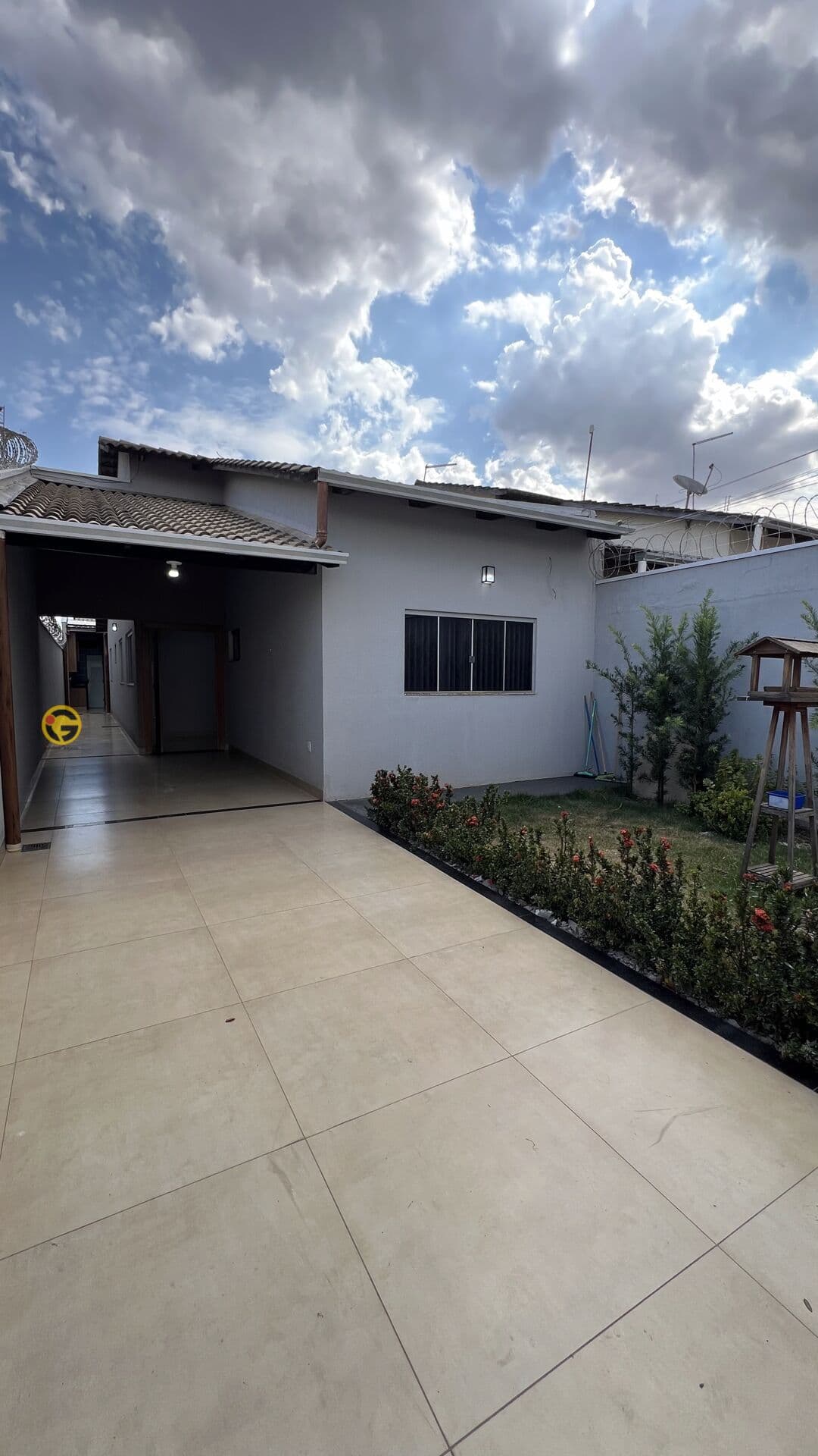 CASA 3 QUARTOS COM ÁREA GOURMET NA VILA MARIANA – PRÓXIMA À AV. RIO VERDE | APARECIDA DE GOIÂNIA
