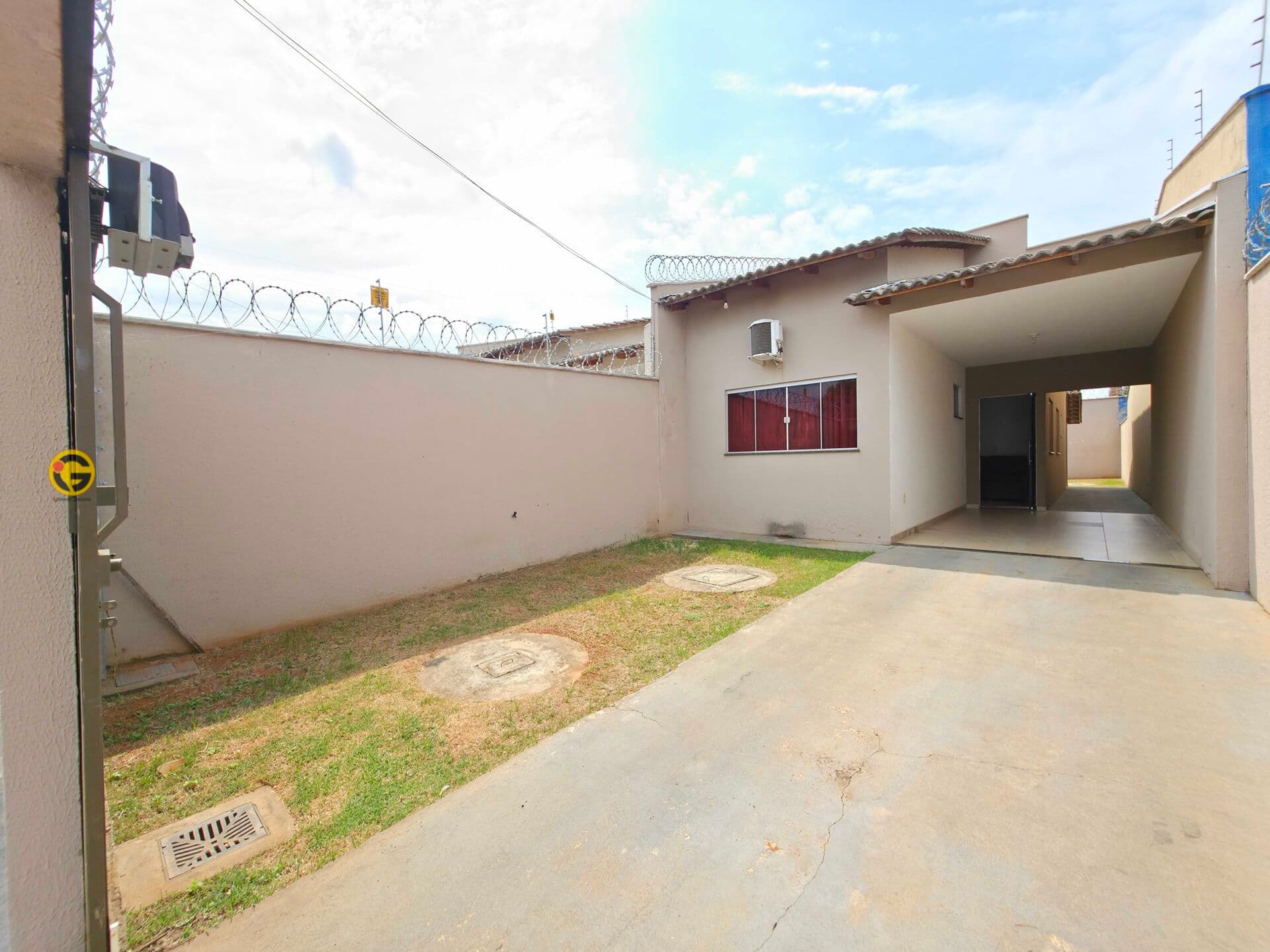 CASA, A VENDA NO PARQUE INDUSTRIAL SANTO ANTÔNIO, APARECIDA DE GOIÂNIA