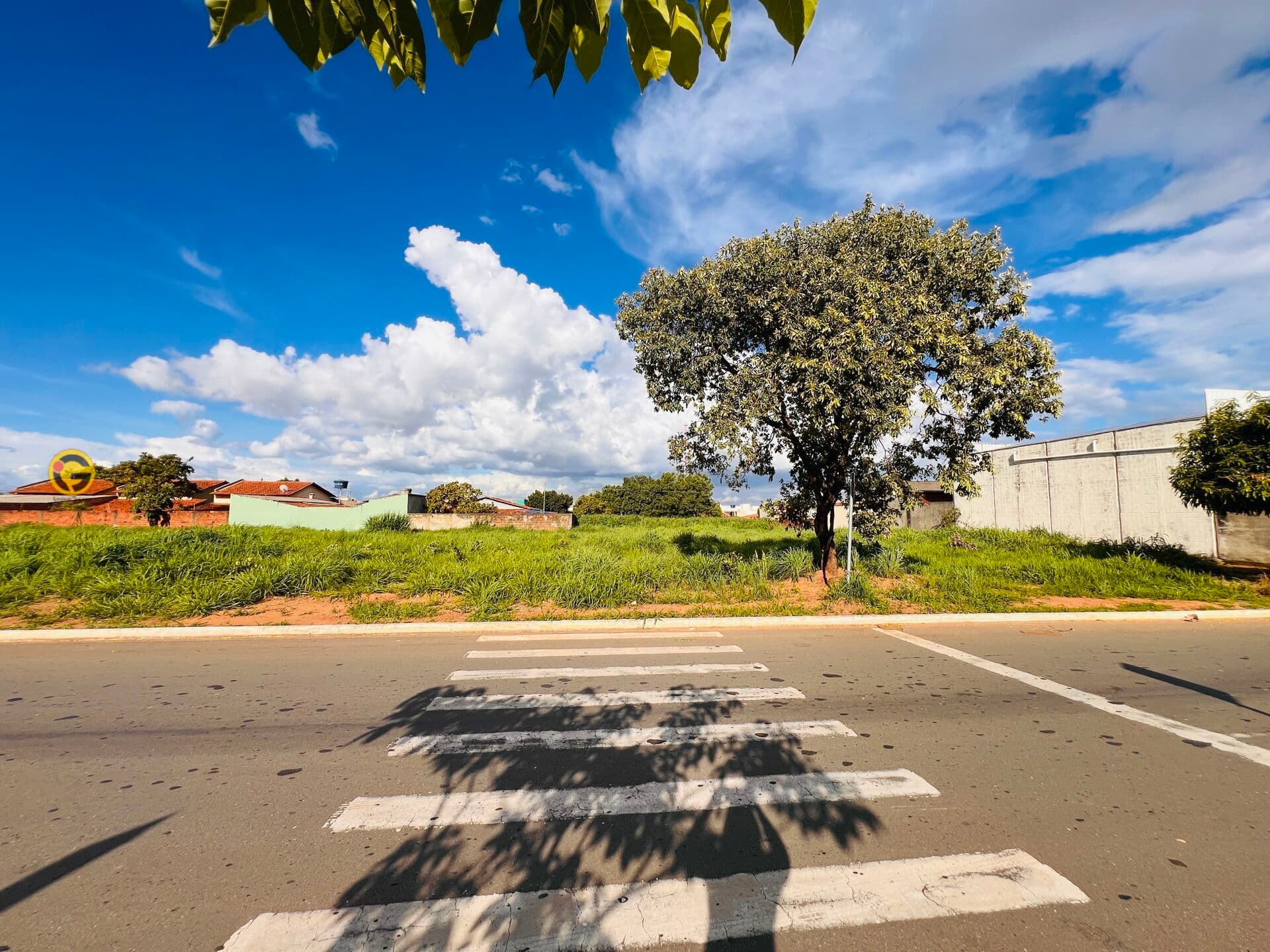 LOTE COMERCIAL NA AVENIDA BRASIL – 407 m² NO JARDIM BURITI SERENO