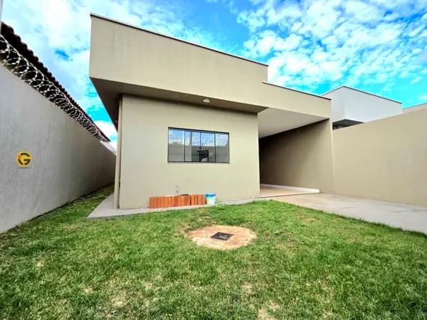 CASA DE 3 QUARTOS, 1 SUÍTE, QUINTAL GRANDE, CHURRASQUEIRA, NO VILA ALZIRA, APARECIDA DE GOIÂNIA