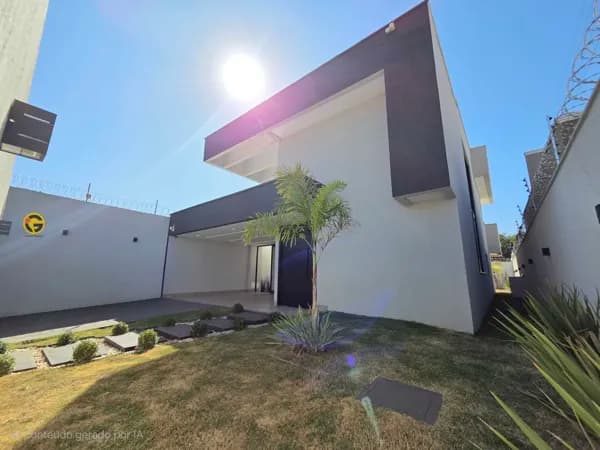 SOBRADO EM LOTE INTEIRO À VENDA NO BAIRRO ILDA, COM 3 SUÍTES, ÁREA GOURMET, APARECIDA DE GOIÂNIA GO