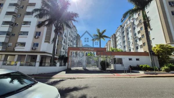 Apartamento em Fazenda Santo Antônio, São José/SC