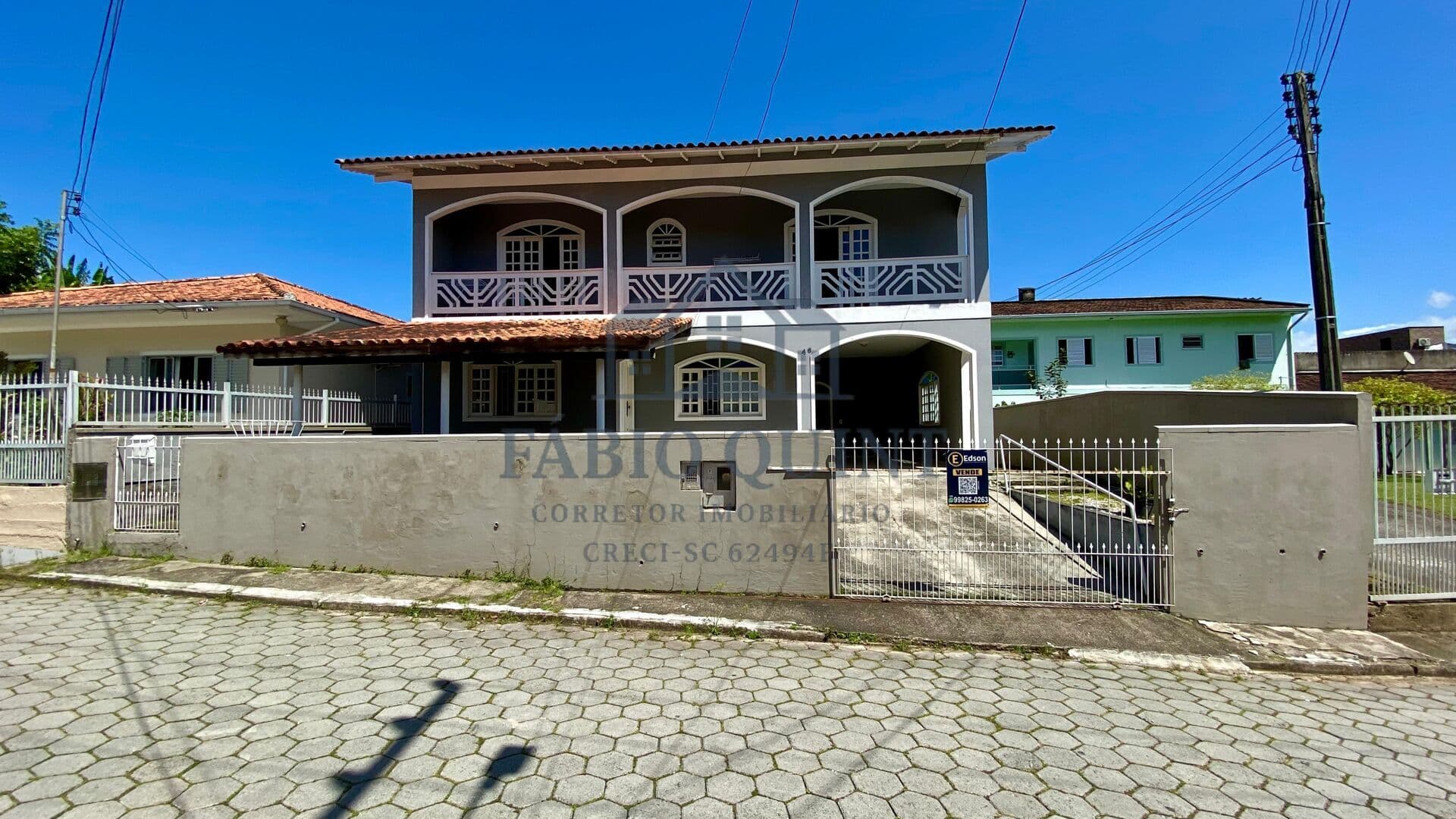 Sobrado em São José - Fazenda Santo Antônio