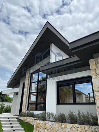 Casa Alto Padrão em Pedra Branca, Palhoça/SC