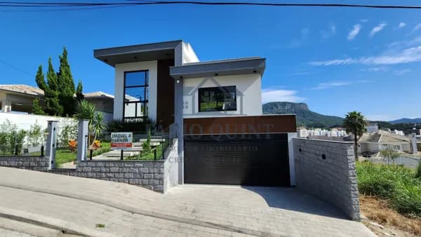Casa em Palhoça - Pedra Branca