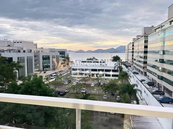 Apartamento 3 quartos com Garagem e Hobby Box na Agronômica Florianópolis