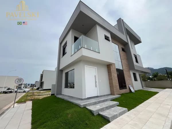 OPORTUNIDADE! Casa de esquina COM 4 dormitórios sendo 4 suítes + escritório - Deltaville / Biguaçu