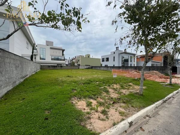 Terreno externo no bairro planejado Deltaville - em Frente aos lagos contemplativos - Biguaçu
