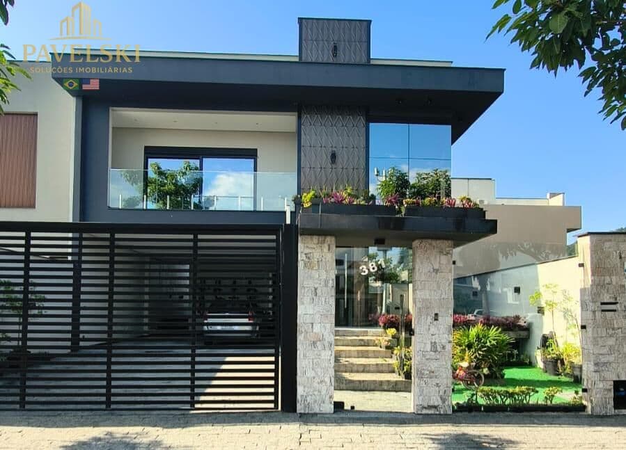 Casa Alta Padrão no loteamento Deltaville, com 3 suites e aceita troca