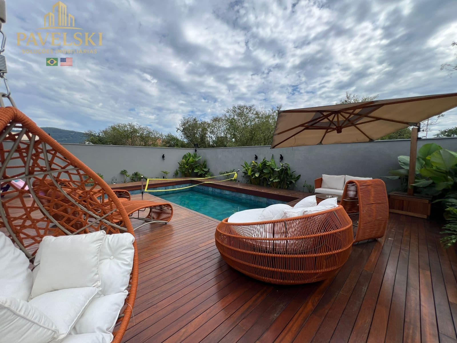 Casa Alto Padrão 3 suítes mobiliada no Deltaville (área externa) -Biguaçu