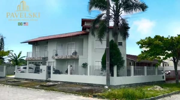 Casa de 5 dormitórios / quartos na praia da Daniela - Florianópolis/SC