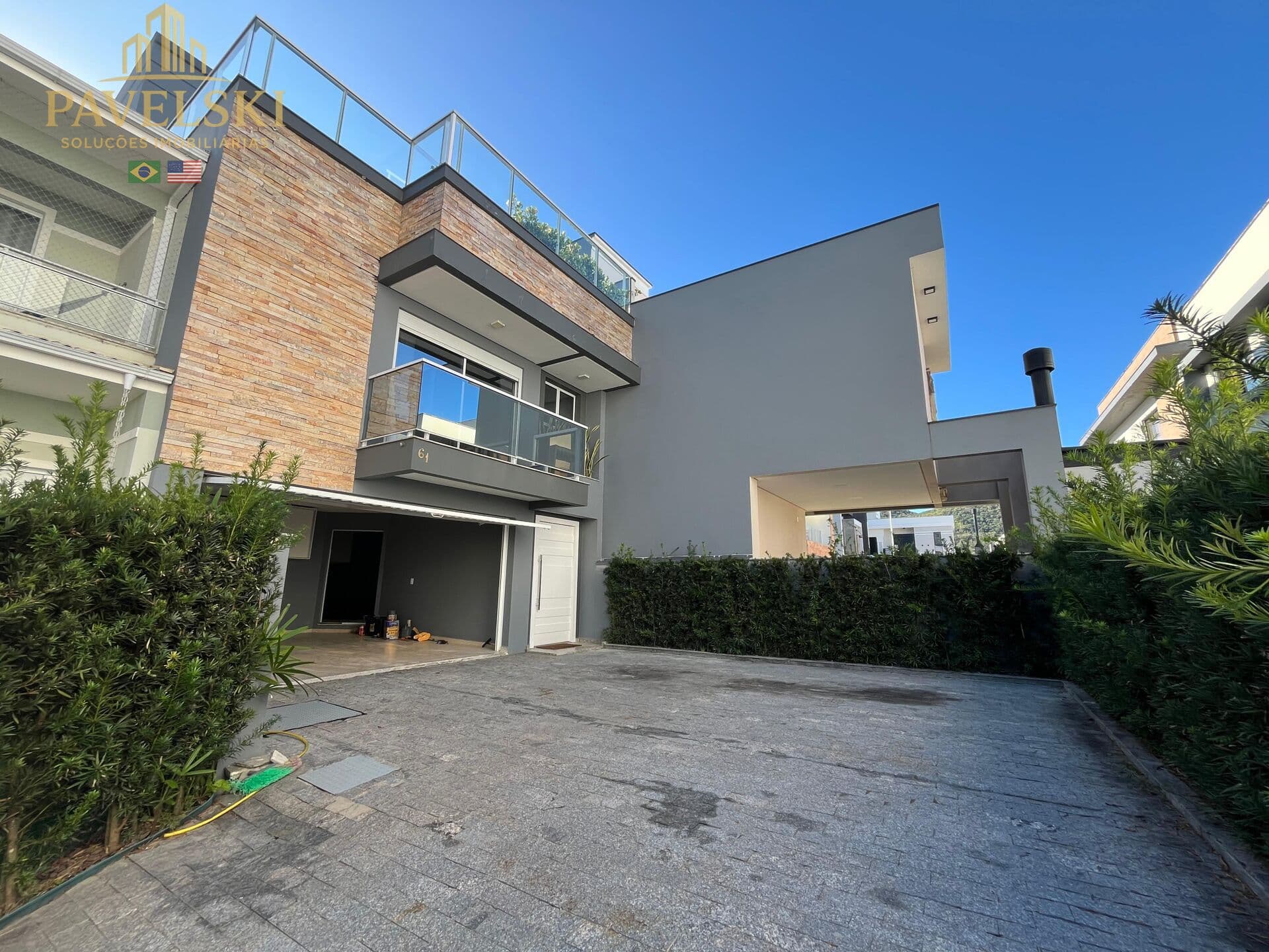 Casa 4 dormitórios em Condomínio fechado - Garden Condomínio Clube / Deltaville