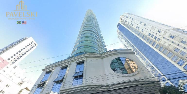 Apartamento Alto Padrão em Balneario Comburiu com 100 metros do Mar