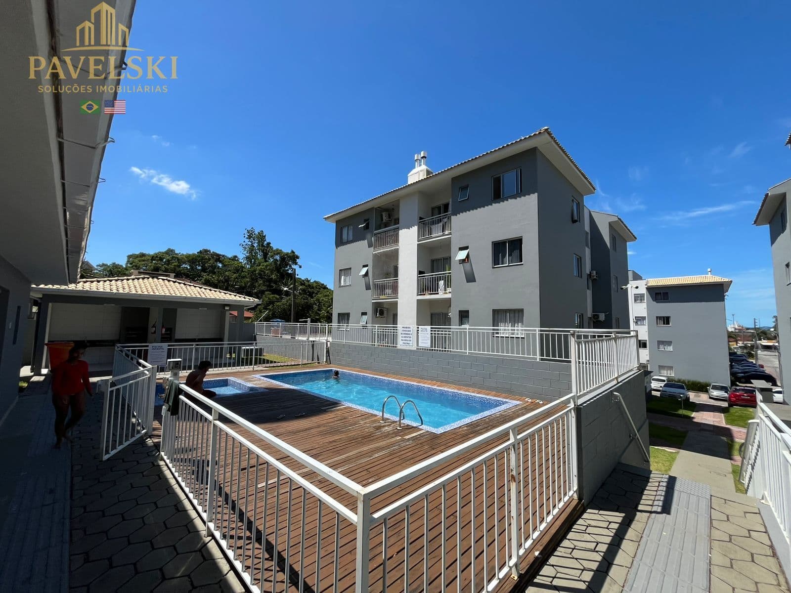 Apartamento 2 dormitórios - sem mobília - Fundos / Biguaçu