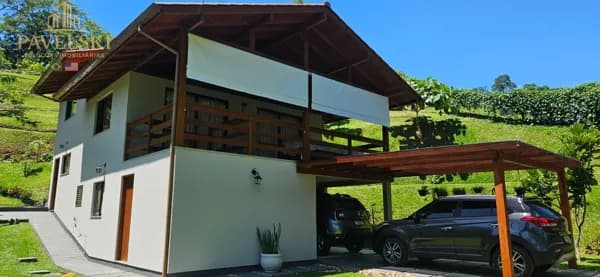 Sítio / Chácara com linda casa em Águas Mornas