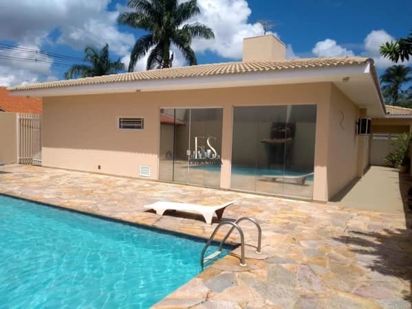 Casa em São José do Rio Preto - Parque Residencial Comendador Mancor Daud