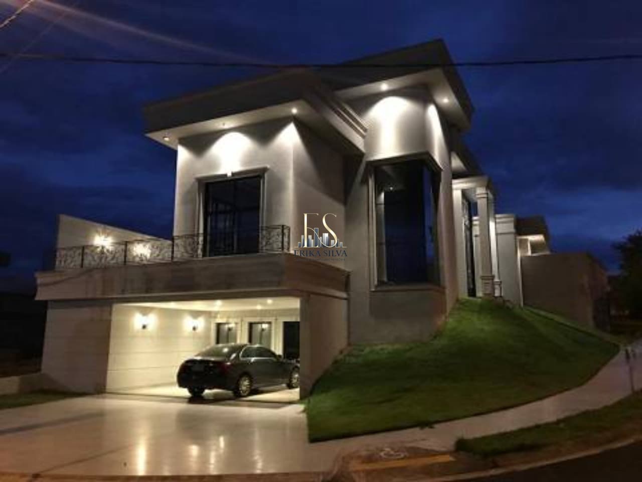 Casa de Alto Padrão no Residencial Damha VI | 4 Suítes, Piscina e 300m² em Condomínio Fechado