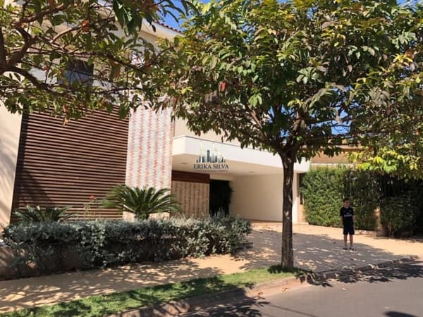 Sobrado em São José do Rio Preto - Parque Residencial Damha III