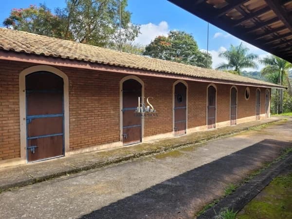 Fazenda/Sítios/Chácaras em São Roque - Centro (Mailasqui)